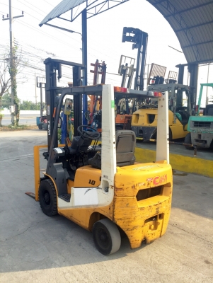 -:-*&bull;*ข า ย ร ถ ย ก นำ เ ข้ า*&bull;*-:-TCM FG10C19 รถยกขนาด1ตัน เสาสูง4เมตร เกียร์ธรรมดา สนใจติดต่อ083-062-0223(ปอนด์)