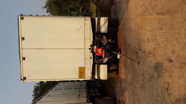 (มี สองพ่วง )  แม่ 12 ล้อ ฮีโน่ 380 แรง ปี 52  ตู้พ่วงแม่-ลูก 24 ล้อ    ราคาพ่วงละ   2,850,000  บาท