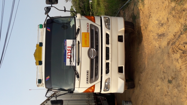 ตู้พ่วงแม่-ลูก  สิบล้อ  344 แรง   ราคา 2,450,000 บาท