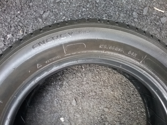 ยางMICHELIN รุ่น ENERGY xm2 .175 65R15 ปี2015 สภาพสวยมากๆไร้ที่ ดอกเยอะมากๆ95\% คุ้มสุดๆ