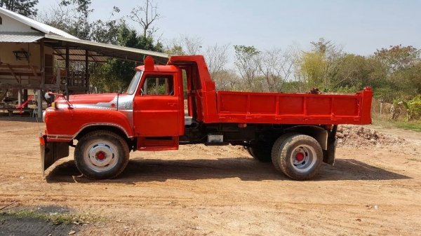 ขาย 6 ล้อ หัวยาวดั้ม ไม่มีทะเบียน เครื่อง EH700 168 แรงม้า คัสซีสวยตลอดเส้น เฟืองท้ายจัมโบ้ พวงมาลัยพาวเวอร์