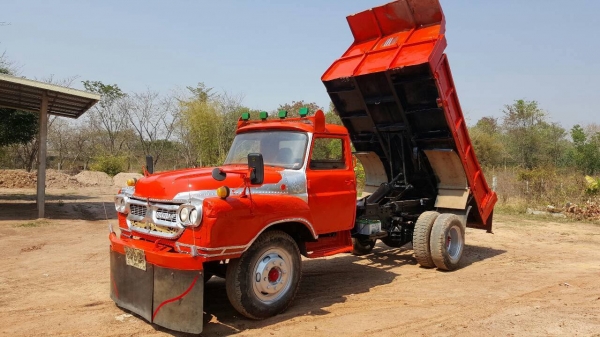 ขาย 6 ล้อ หัวยาวดั้ม ไม่มีทะเบียน เครื่อง EH700 168 แรงม้า คัสซีสวยตลอดเส้น เฟืองท้ายจัมโบ้ พวงมาลัยพาวเวอร์