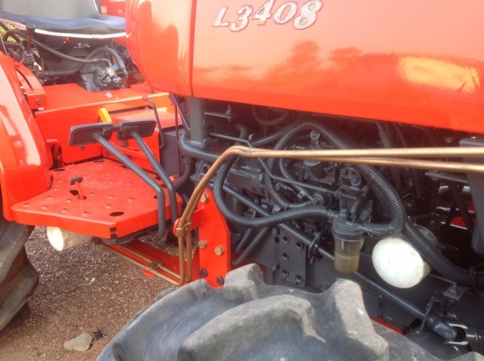 แทรกเตอร์คูโบต้า 3408 โฟวิลสภาพสวยพร้อมใช้งานมีผานดันหน้าและโรตารี่ แทรกเตอร์คูโบต้า 3408 โฟวิลสภาพสวยพร้อมใช้งานมีผานดันหน้าและโรตารี่