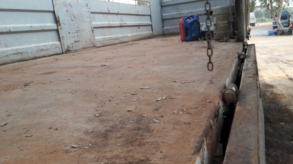 พ่วงแม่ 12 ล้อ (ไม่ดั้มท์ )  380  แรง    ราคา  2,850,000  บาท