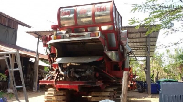 ขายรถเกี่ยวอุ้ม วัฒนาการช่าง