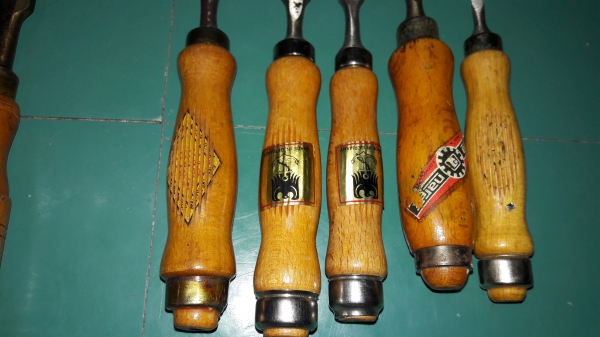 ขายสิ่วเยอรมันชุด5ตัวเก่าเก็บ 1/4,3/8,1/2,5/8,3/4 Made in Germany.