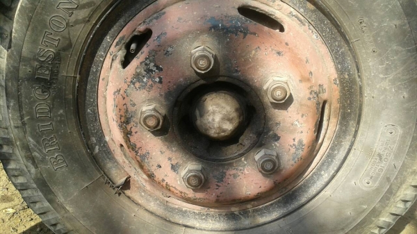 ขาย385000บาทอีซูซุ6ล้อ เครื่อง110แรง ติดตั้งเครน พร้อมใช้งาน