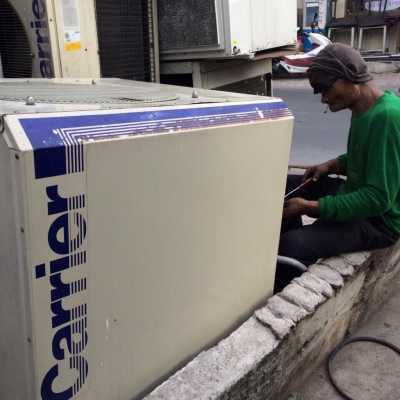ขายแอร์ carrier trane ขนาด100000 btu มี20เครื่อง ขายแอร์ carrier trane ขนาด100000 btu มี20เครื่อง