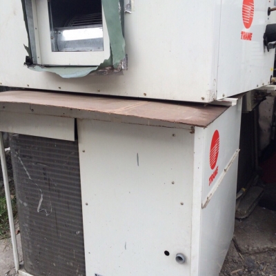 ขายแอร์ carrier trane ขนาด100000 btu มี20เครื่อง ขายแอร์ carrier trane ขนาด100000 btu มี20เครื่อง