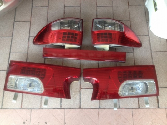 ไฟเเต่งเป็น LED TOYOTA ESTIMA ACR30 ครบชุดเก่าญี่ปุ่นเเท้สภาพสวย