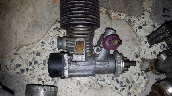 ขายเครื่องยนต์เล็ก ไนโตร เหมา3ตัว 3000 รวมส่ง ตามสภาพ