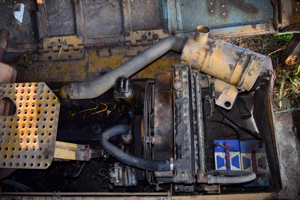 ขายKomatsu 100-3ช่วงล่างใหญ่ ตีน80 ขายKomatsu 100-3ช่วงล่างใหญ่ ตีน80