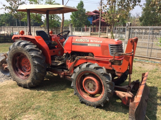 ขายรถไถM5000 ถูกๆอุปกรณ์ครบ3ชิ้น