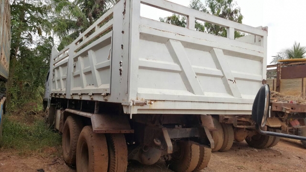 ขาย 10 ล้อดั้ม HINO FM3H เครื่อง HO7D 195 แรงม้า คัสซีสวย สโลว์เดิม ทะเบียนครบพร้อมโอน