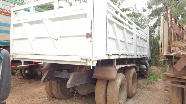 ขาย 10 ล้อดั้ม HINO FM3H เครื่อง HO7D 195 แรงม้า คัสซีสวย สโลว์เดิม ทะเบียนครบพร้อมโอน