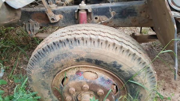 ขาย 10 ล้อดั้ม ไอ้หลง FN215K ไม่มีทะเบียน เครื่อง 6D15 170 แรงม้า เกียร์ 6 สปีด สโลว์อินเตอร์ เบรคทิฟฟี่ กระบะไม่ค่อยสวย ราคาต่อรองได้ครับ