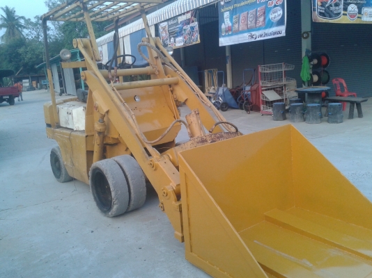 ขายรถตัก TCM SD 12Z เก่านอก ตักได้ ถอดบุ้งกี่ทำเป็นรถยกได้