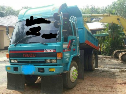 หกล้อ อีซูชุ FTR165ดั้ม พ.เวอร์ แอร์ ยาง900 สภาพสวยเดิมๆพร้อมใช้งาน รถห้างแท้