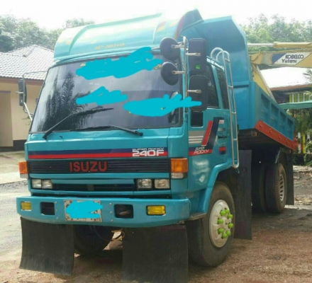 หกล้อ อีซูชุ FTR165ดั้ม พ.เวอร์ แอร์ ยาง900 สภาพสวยเดิมๆพร้อมใช้งาน รถห้างแท้