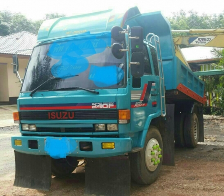 หกล้อ อีซูชุ FTR165ดั้ม พ.เวอร์ แอร์ ยาง900 สภาพสวยเดิมๆพร้อมใช้งาน รถห้างแท้