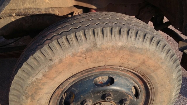 ขาย 550,000บ หกล้อ ฮีโน่ FF177-EH 700 ติดเครน TANADO 3ตัน ท้องวี 3ปอก 2ชัก ช่วงยาว 6.20ม สภาพดีสวยพร้อมใช้ เล่มทะเบียนพร้อมโอน