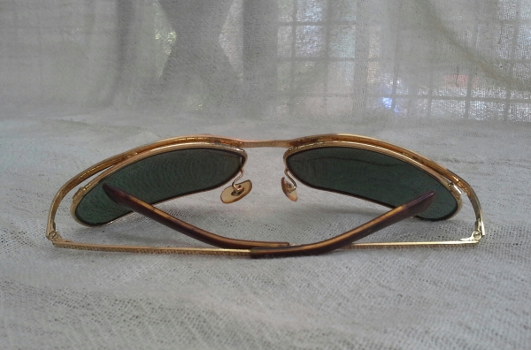 อมตะ เรย์-แบน รุ่นหายาก B&amp;L RAY-BAN OLIMPIAN V DELUXE  USA 1982