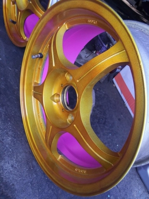 แม็กนำเข้าขอบ 15 พร้อมยางดันลอป น้ำหนักเบามาก 7500 บาท