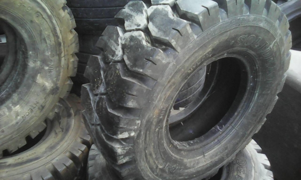 21x8-9ยางรถ ฟอร์คลิฟต์ tel.081-427-3941 ไิอดีไลน์ autobot107 21x8-9ยางรถ ฟอร์คลิฟต์ tel.081-427-3941 ไิอดีไลน์ autobot107