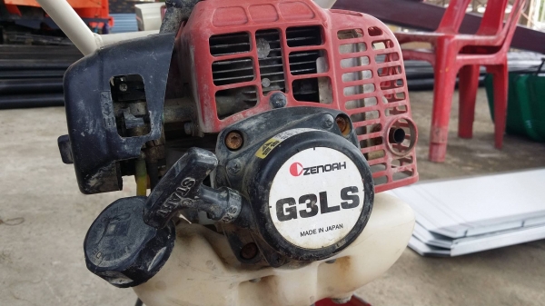 เครื่องแหวกร่องกล้าในนาเดินตาม  ZENOAH รุ่น KF22 เก่าญี่ปุน  สภาพดี