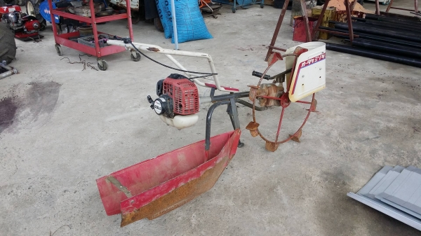 เครื่องแหวกร่องกล้าในนาเดินตาม  ZENOAH รุ่น KF22 เก่าญี่ปุน  สภาพดี