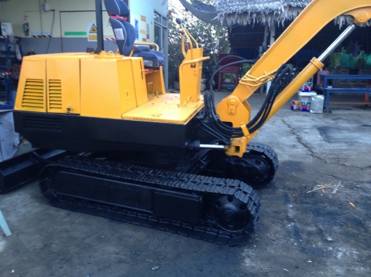 แบคโฮmitsubishi ms03mสภาพดีพร้อมใช้ ทำสีใหม่