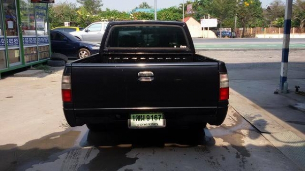 ขาย อีซูซุ ดราก้อน ปี2002เครื่อง 3.0 พวงมาลัยพาวเวอ กระจกไฟฟ้า ราคา159000 สนใจโทร 0805669540