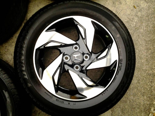 ล้อป้ายแดง HONDA 15