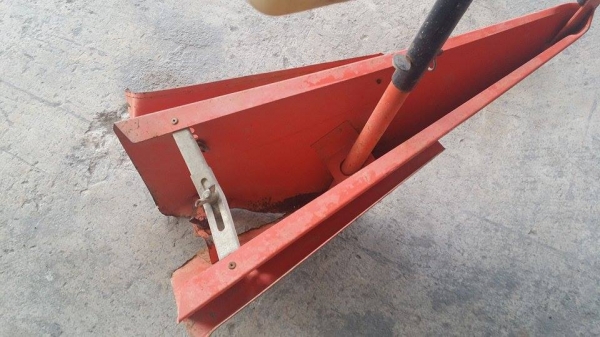 เครื่องแหวกร่องกล้าในนาเดินตาม MITSUBISHI รุ่น KF22(2) เก่าญี่ปุน สภาพดี เครื่องพร้อมใช้งาน เครื่องแหวกร่องกล้าในนาเดินตาม MITSUBISHI รุ่น KF22(2) เก่าญี่ปุน สภาพดี เครื่องพร้อมใช้งาน