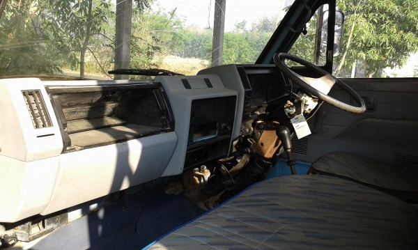 ขายรถ 6 ล้อ อิซูสุ 110 แรง ปี 38 สภาพดีพร้อมเอกสารพร้อมโอน ยางดี คัชซีสวย ขายรถ 6 ล้อ อิซูสุ 110 แรง ปี 38 สภาพดีพร้อมเอกสารพร้อมโอน ยางดี คัชซีสวย