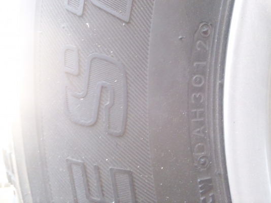 แม็ก+ยาง v-crocss