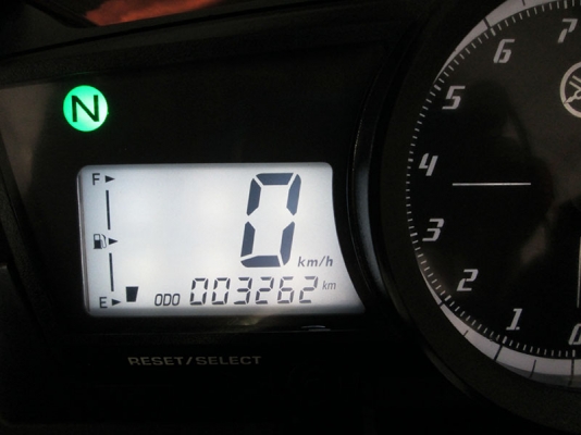 (โอนฟรี) ขาย Yamaha R15 รถปี 2015 ไมล์แท้ 3262 กม สภาพสวยเดิมๆ แรงด้วยขุมกำลัง 150CC บิดติดมือ สีแดง ขาว ราคา 69900 บาท