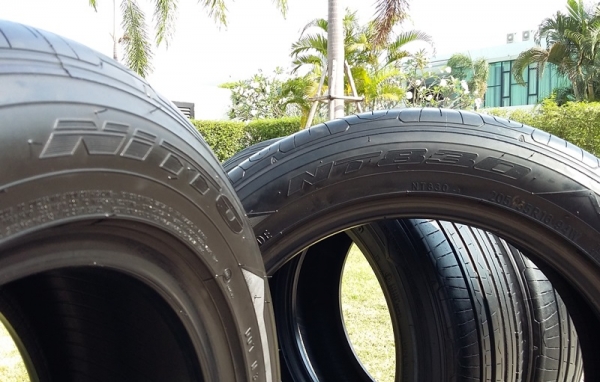 ยาง,205-55-16 NITTO NT830 Jp ปลายปี14 ชุด 3,200