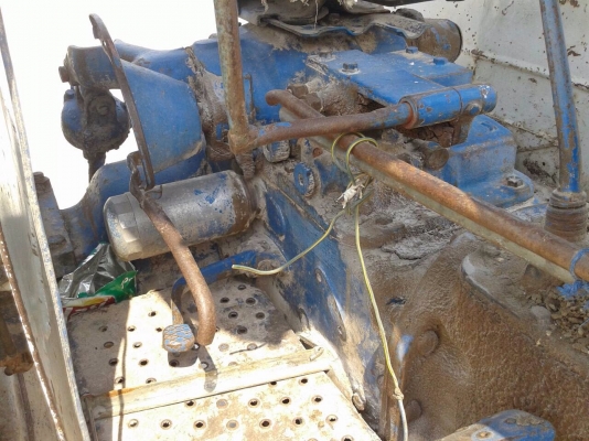 ขายรถไถ FORD 6600 เครื่อง T5 พร้อมใบดันหน้า เอกสารซื้อขาย