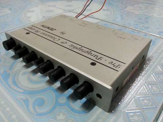 ปรีแอมป์ ZENITH 4 แบนด์