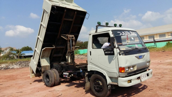 มารับรถกลับอีสานเรียบร้อย หกล้อ ฮีโน่ FC120ปี38"ซุปเสีย กระจกไฟฟ้า แอร์ พ.เวอร์ ดั้ม 5คิวกะบะยาว3.80ม สภาพสวยๆพร้อมใช้ ทะเบียนพร้อมโอน ราคา 468,000บ รถห้างแท้ มารับรถกลับอีสานเรียบร้อย หกล้อ ฮีโน่ FC120ปี38"ซุปเสีย กระจกไฟฟ้า แอร์ พ.เวอร์ ดั้ม 5คิวกะบะยาว3.80ม สภาพสวยๆพร้อมใช้ ทะเบียนพร้อมโอน ราคา 468,000บ รถห้างแท้