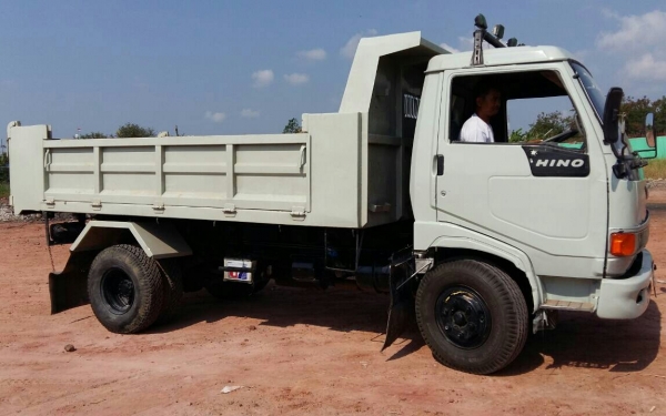 มารับรถกลับอีสานเรียบร้อย หกล้อ ฮีโน่ FC120ปี38"ซุปเสีย กระจกไฟฟ้า แอร์ พ.เวอร์ ดั้ม 5คิวกะบะยาว3.80ม สภาพสวยๆพร้อมใช้ ทะเบียนพร้อมโอน ราคา 468,000บ รถห้างแท้ มารับรถกลับอีสานเรียบร้อย หกล้อ ฮีโน่ FC120ปี38"ซุปเสีย กระจกไฟฟ้า แอร์ พ.เวอร์ ดั้ม 5คิวกะบะยาว3.80ม สภาพสวยๆพร้อมใช้ ทะเบียนพร้อมโอน ราคา 468,000บ รถห้างแท้