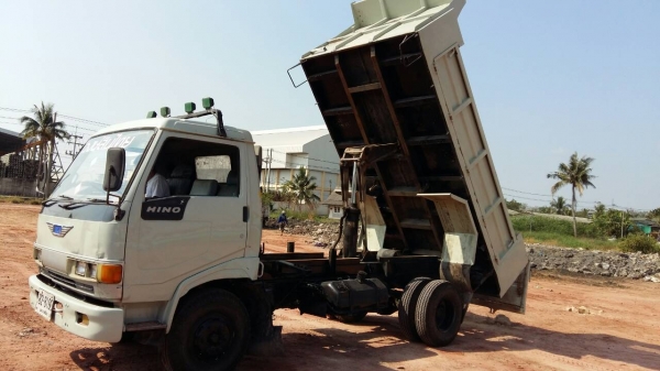 มารับรถกลับอีสานเรียบร้อย หกล้อ ฮีโน่ FC120ปี38"ซุปเสีย กระจกไฟฟ้า แอร์ พ.เวอร์ ดั้ม 5คิวกะบะยาว3.80ม สภาพสวยๆพร้อมใช้ ทะเบียนพร้อมโอน ราคา 468,000บ รถห้างแท้