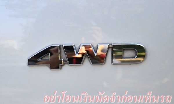 มือเดียว Topขับ4 วิ่ง 6หมื่น ยางใหม่ 4เส้น สีขาวสวยมาก