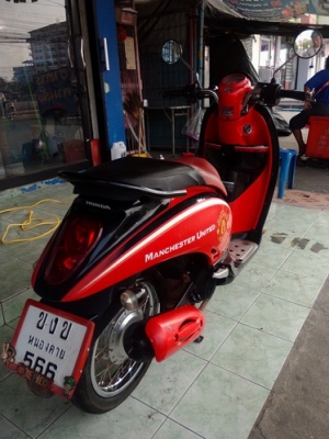 Honda Scoopy i Limited Edition ลาย Manchester United รถสวยๆราคาถูกๆครับ