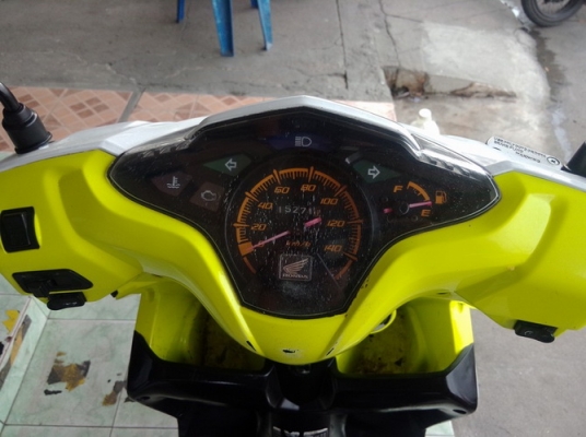 Click 110 i หัวฉีดIประหยัดน้ำมัน แต่งสวยเครื่องเดิมๆราคาถูก