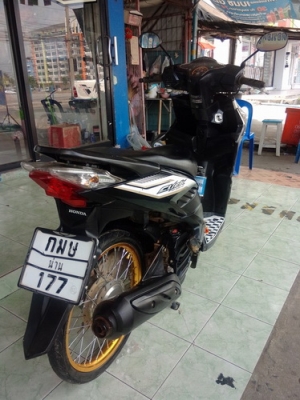 Honda Click 110i รถปี52 รถเดิมๆแต่งลงล้อมาอย่างเดียวพร้อมใช้งาน ราคาถูกครับ Honda Click 110i รถปี52 รถเดิมๆแต่งลงล้อมาอย่างเดียวพร้อมใช้งาน ราคาถูกครับ