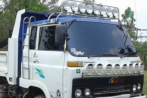 **550,000 บ.ต่อรอง/// 6+ล้อดั้มดิน5คิว ISUZU FORWARD FRR-175 รถประกอบนอก Fหน้า-หลัง พาวเวอร์ ทริฟฟี่ แอร์ ดั้ม3.70ม.ยิงหน้า ยาง8.25/16 เล่มทะเบียนครบ **ขาย ISUZU FORWARD FRR-175 ประกอบนอก 6ล้อดั้มดิน5คิว บอดี้เดิมๆ ช่วงล่างใหญ่ พร้อมลุย ISUZU FORWARD FRR1 **550,000 บ.ต่อรอง/// 6+ล้อดั้มดิน5คิว ISUZU FORWARD FRR-175 รถประกอบนอก Fหน้า-หลัง พาวเวอร์ ทริฟฟี่ แอร์ ดั้ม3.70ม.ยิงหน้า ยาง8.25/16 เล่มทะเบียนครบ **ขาย ISUZU FORWARD FRR-175 ประกอบนอก 6ล้อดั้มดิน5คิว บอดี้เดิมๆ ช่วงล่างใหญ่ พร้อมลุย ISUZU FORWARD FRR1