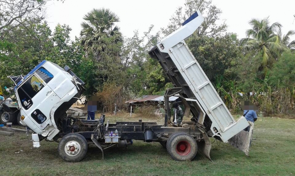 **550,000 บ.ต่อรอง/// 6+ล้อดั้มดิน5คิว ISUZU FORWARD FRR-175 รถประกอบนอก Fหน้า-หลัง พาวเวอร์ ทริฟฟี่ แอร์ ดั้ม3.70ม.ยิงหน้า ยาง8.25/16 เล่มทะเบียนครบ **ขาย ISUZU FORWARD FRR-175 ประกอบนอก 6ล้อดั้มดิน5คิว บอดี้เดิมๆ ช่วงล่างใหญ่ พร้อมลุย ISUZU FORWARD FRR1 **550,000 บ.ต่อรอง/// 6+ล้อดั้มดิน5คิว ISUZU FORWARD FRR-175 รถประกอบนอก Fหน้า-หลัง พาวเวอร์ ทริฟฟี่ แอร์ ดั้ม3.70ม.ยิงหน้า ยาง8.25/16 เล่มทะเบียนครบ **ขาย ISUZU FORWARD FRR-175 ประกอบนอก 6ล้อดั้มดิน5คิว บอดี้เดิมๆ ช่วงล่างใหญ่ พร้อมลุย ISUZU FORWARD FRR1