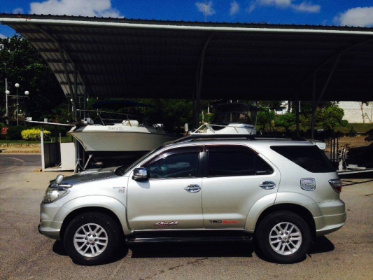 FORTUNER TRD 4WD เครื่อง 3000
